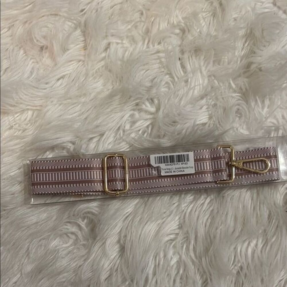 Tan and White Purse Strap